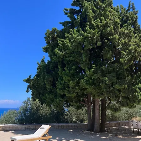 Linea Blue * Akrotiri